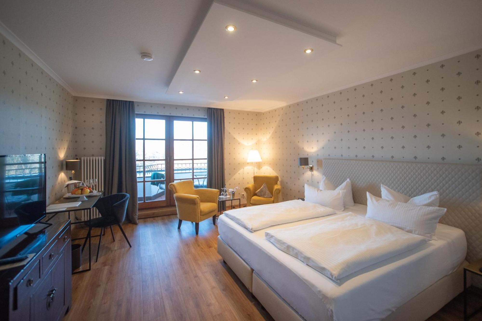 Hotel Restaurant Vinothek Lamm Bad Herrenalb Εξωτερικό φωτογραφία