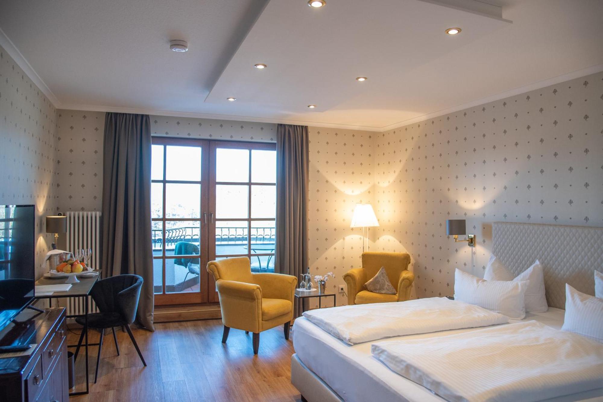 Hotel Restaurant Vinothek Lamm Bad Herrenalb Εξωτερικό φωτογραφία