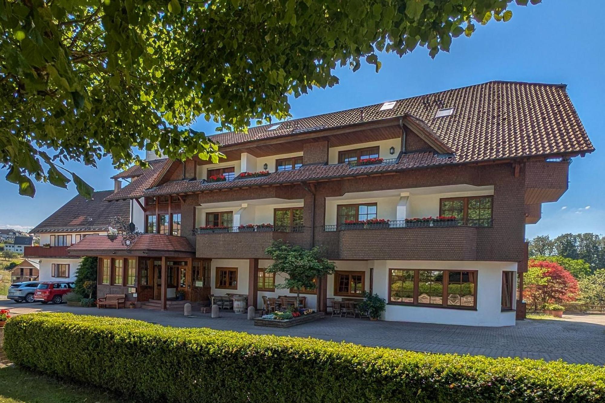 Hotel Restaurant Vinothek Lamm Bad Herrenalb Εξωτερικό φωτογραφία