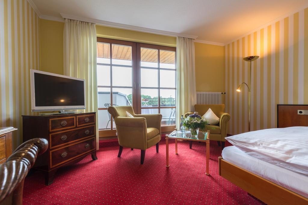 Hotel Restaurant Vinothek Lamm Bad Herrenalb Εξωτερικό φωτογραφία