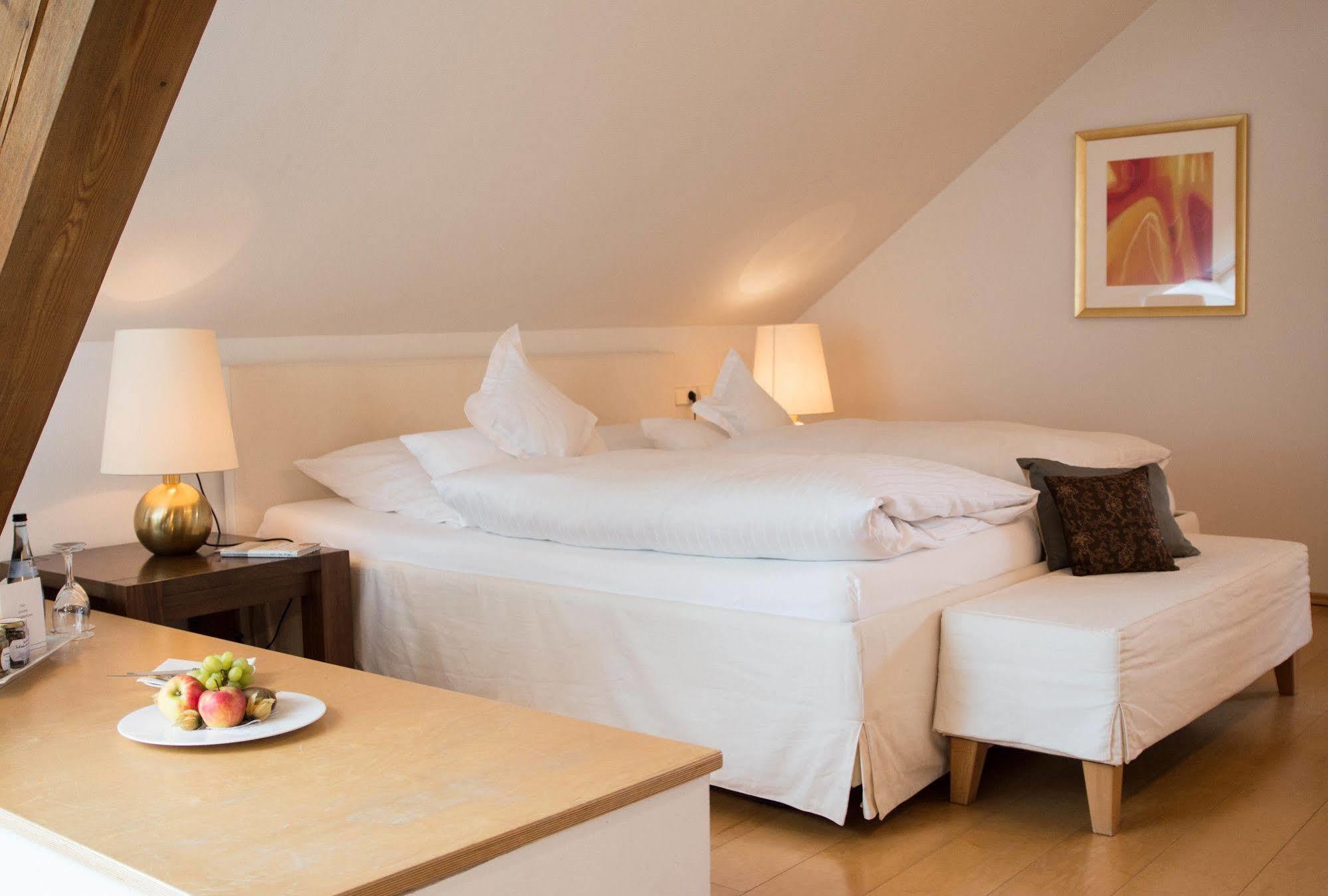 Hotel Restaurant Vinothek Lamm Bad Herrenalb Εξωτερικό φωτογραφία