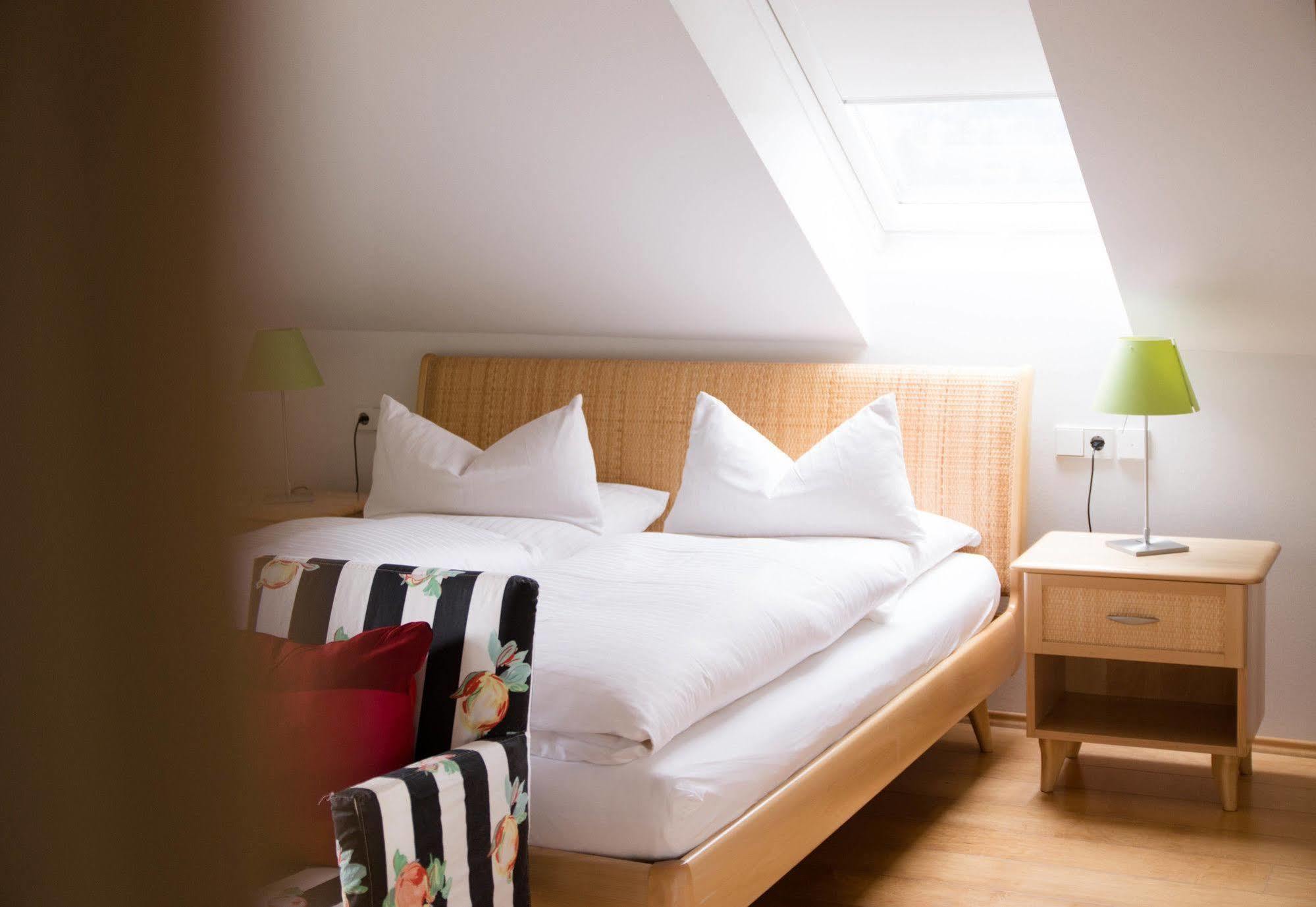 Hotel Restaurant Vinothek Lamm Bad Herrenalb Εξωτερικό φωτογραφία